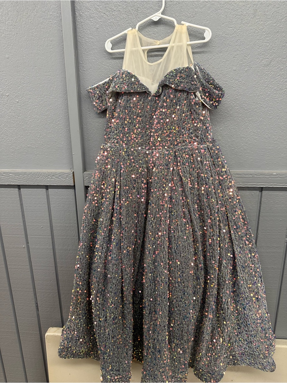 Girls' Grey Sequin Cold-Shoulder Formal Dress with Ivory Yoke